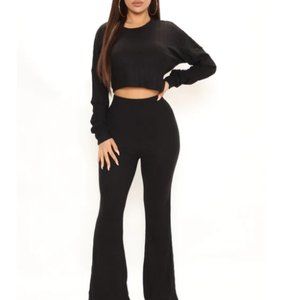 Fashion Nova Keep It Casual Outfit - Both Pieces. Size M